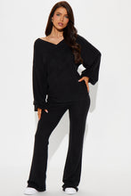 Load image into Gallery viewer, Simple Favor Hacci Flare Leg Pant Set - Black
